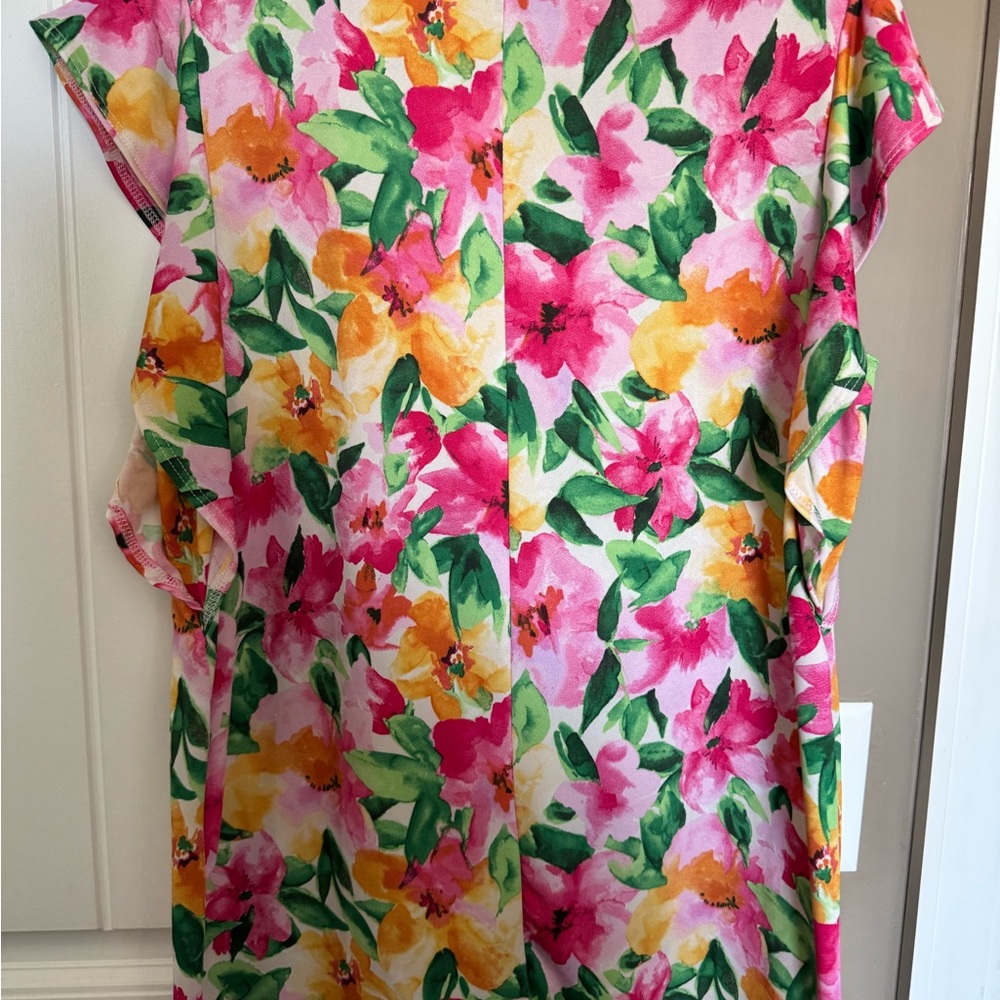 Vibrant Floral Short Sleeve Top - Picture 3 of 3